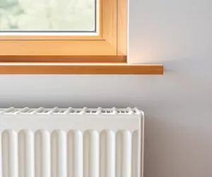 Jaki szeroki parapet nad grzejnikiem